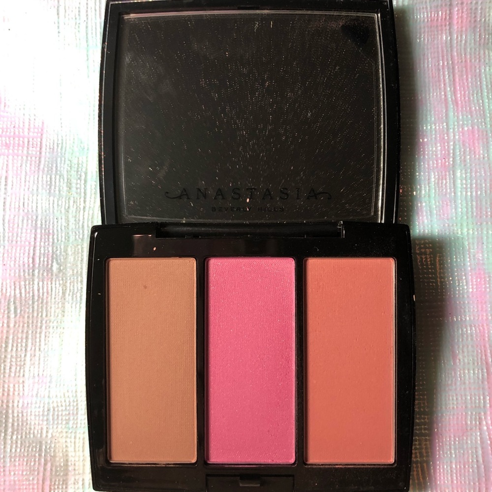 Anastasia Beverly Hills Blush Trio